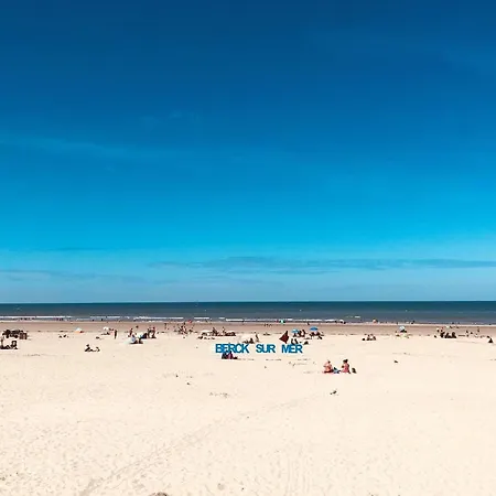 Superbe T2 A Berck: Proche Plage, Commerces, Balcon Et Parking Inclus - Fr-1-646-53 * Berck