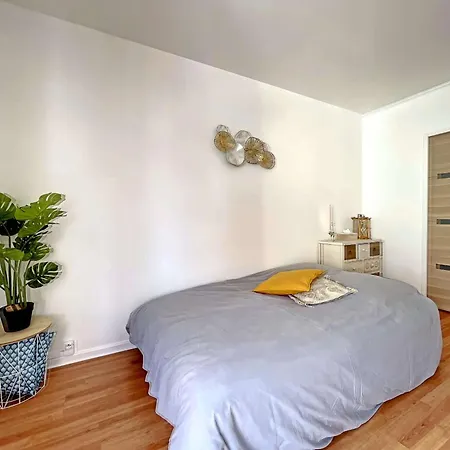 Superbe T2 A Berck: Proche Plage, Commerces, Balcon Et Parking Inclus - Fr-1-646-53 *