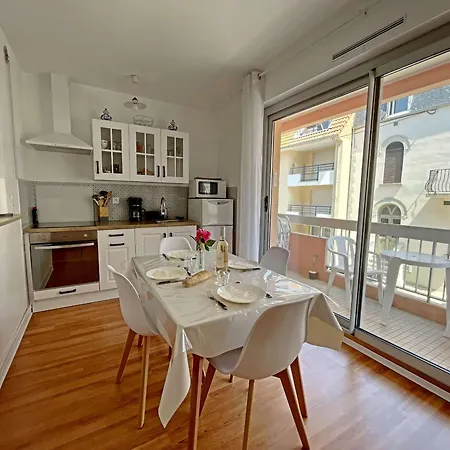 Apartament Superbe T2 A Berck: Proche Plage, Commerces, Balcon Et Parking Inclus - Fr-1-646-53 Berck
